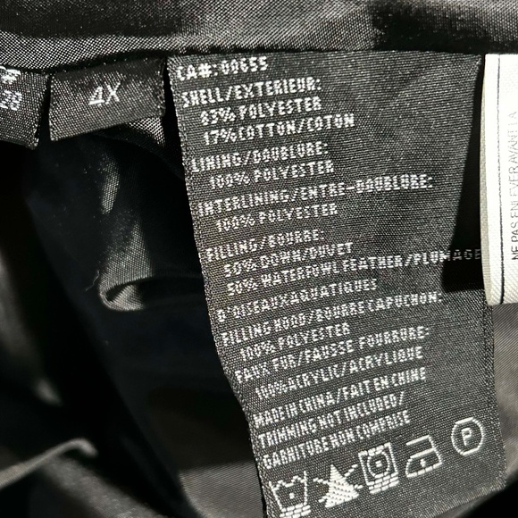 COAT, PARKA, SANGRIA (Burgundy), SIZE 4X, FRONT ZIP AND TOGGLES, DETACHABLE HOOD - Picture 2 of 4